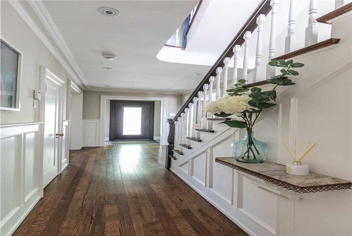 300 Oriole Pkwy 300 Oriole Pkwy Toronto