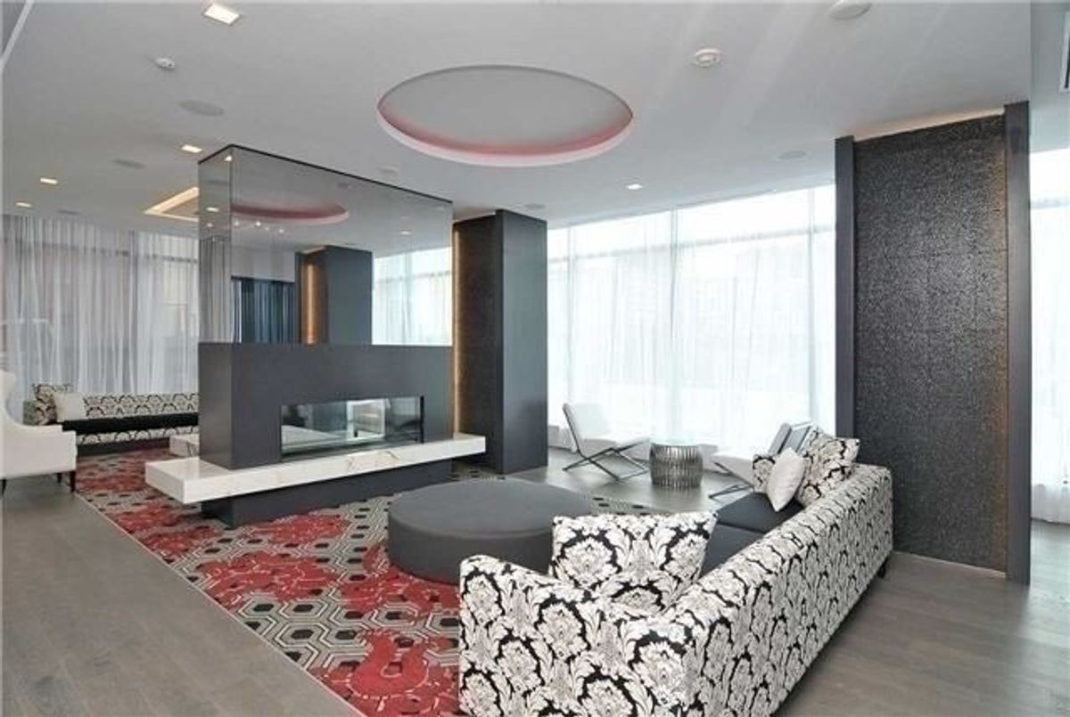 img-gallery