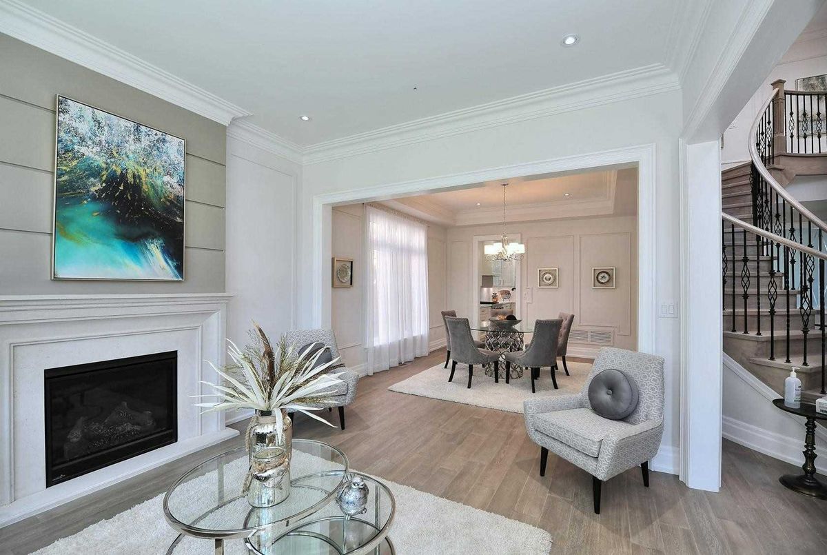 18 Norden Cres 18 Norden Cres Toronto