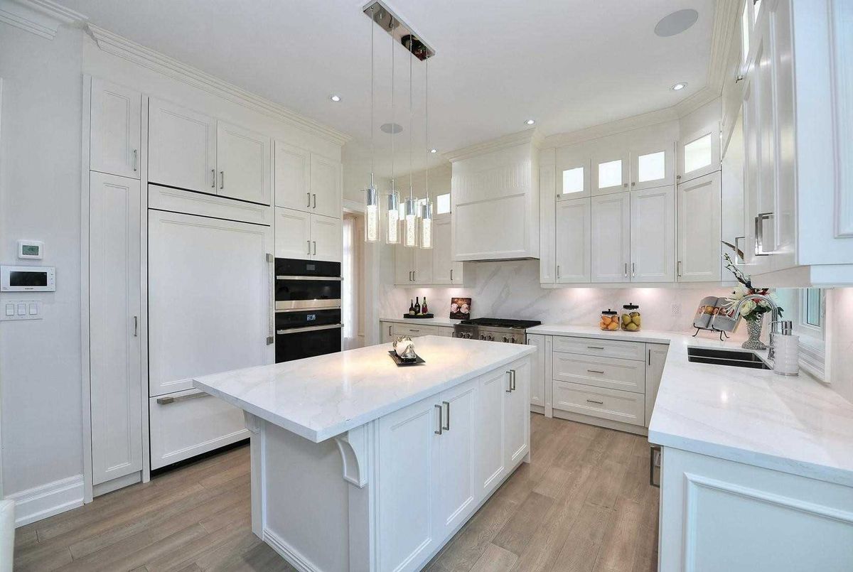 18 Norden Cres 18 Norden Cres Toronto