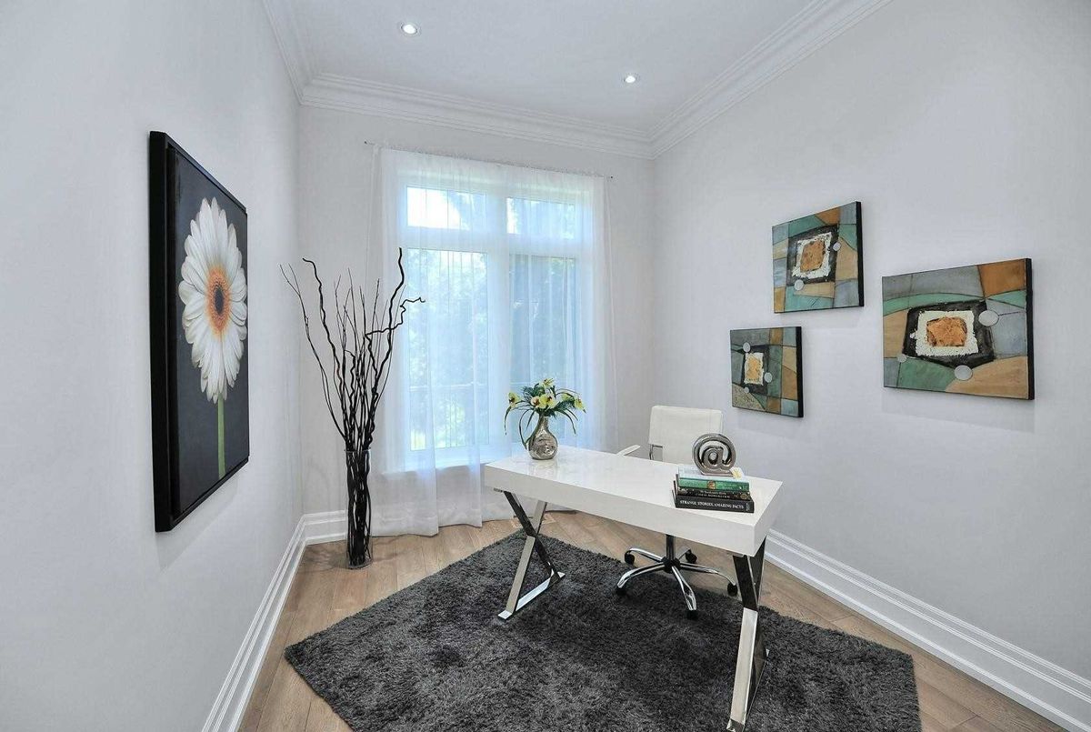 18 Norden Cres 18 Norden Cres Toronto