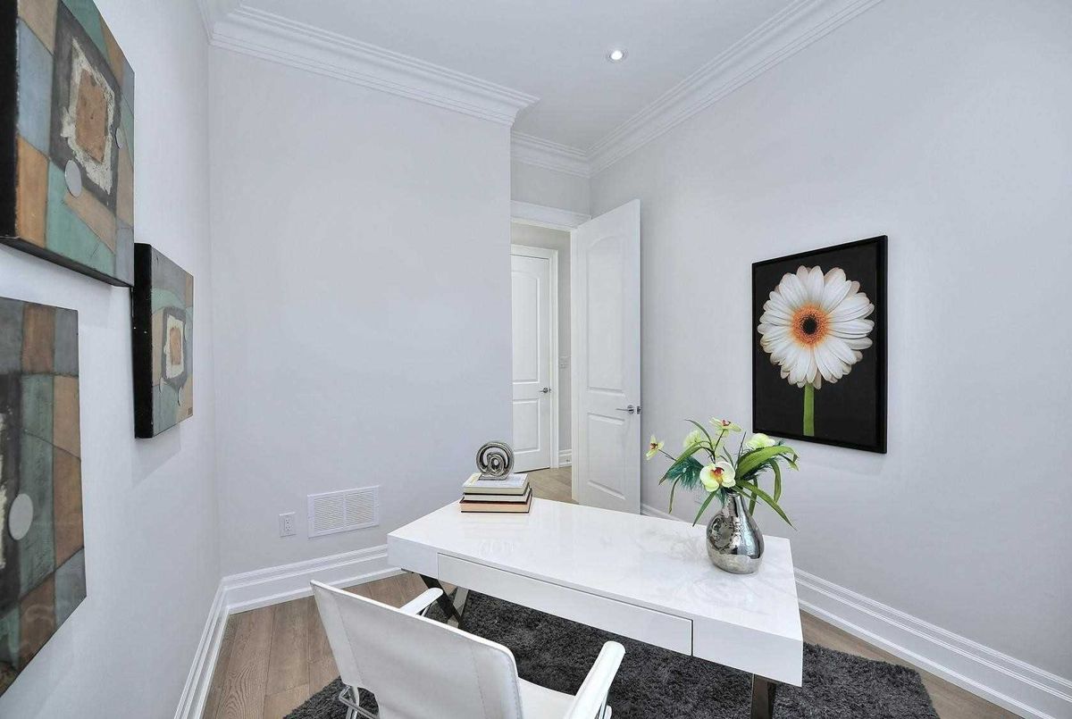 18 Norden Cres 18 Norden Cres Toronto