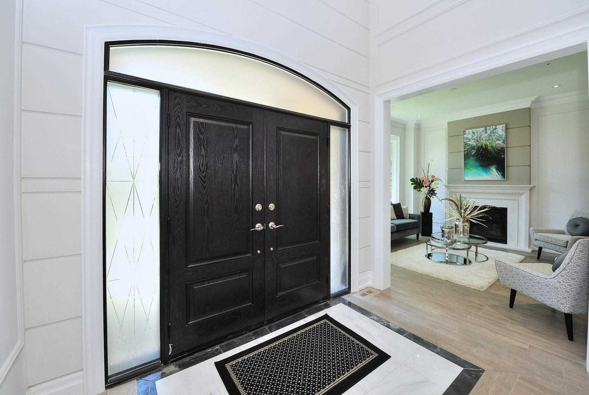 18 Norden Cres 18 Norden Cres Toronto