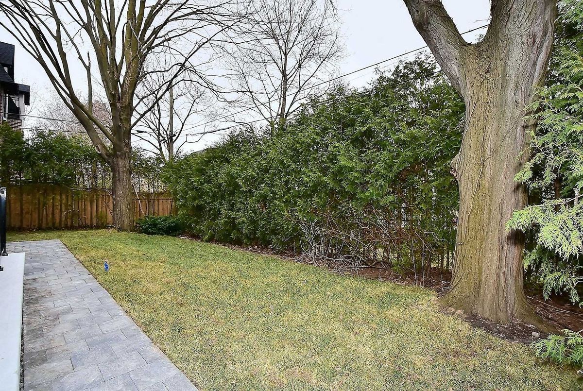 18 Norden Cres 18 Norden Cres Toronto