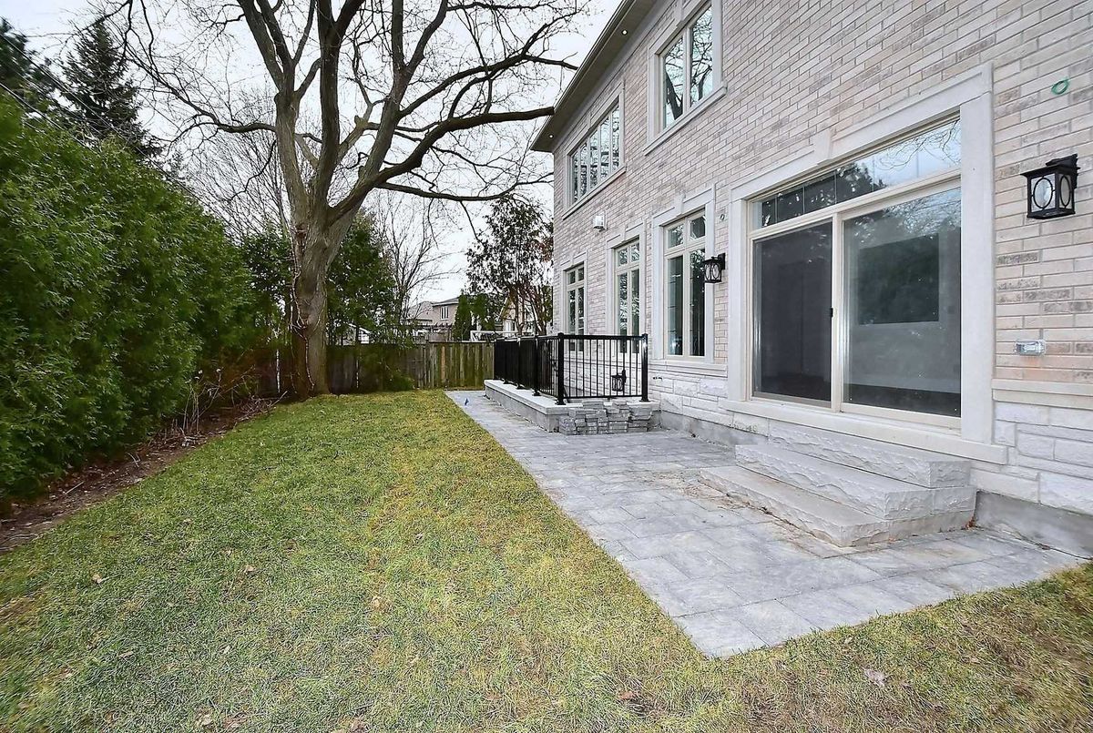 18 Norden Cres 18 Norden Cres Toronto