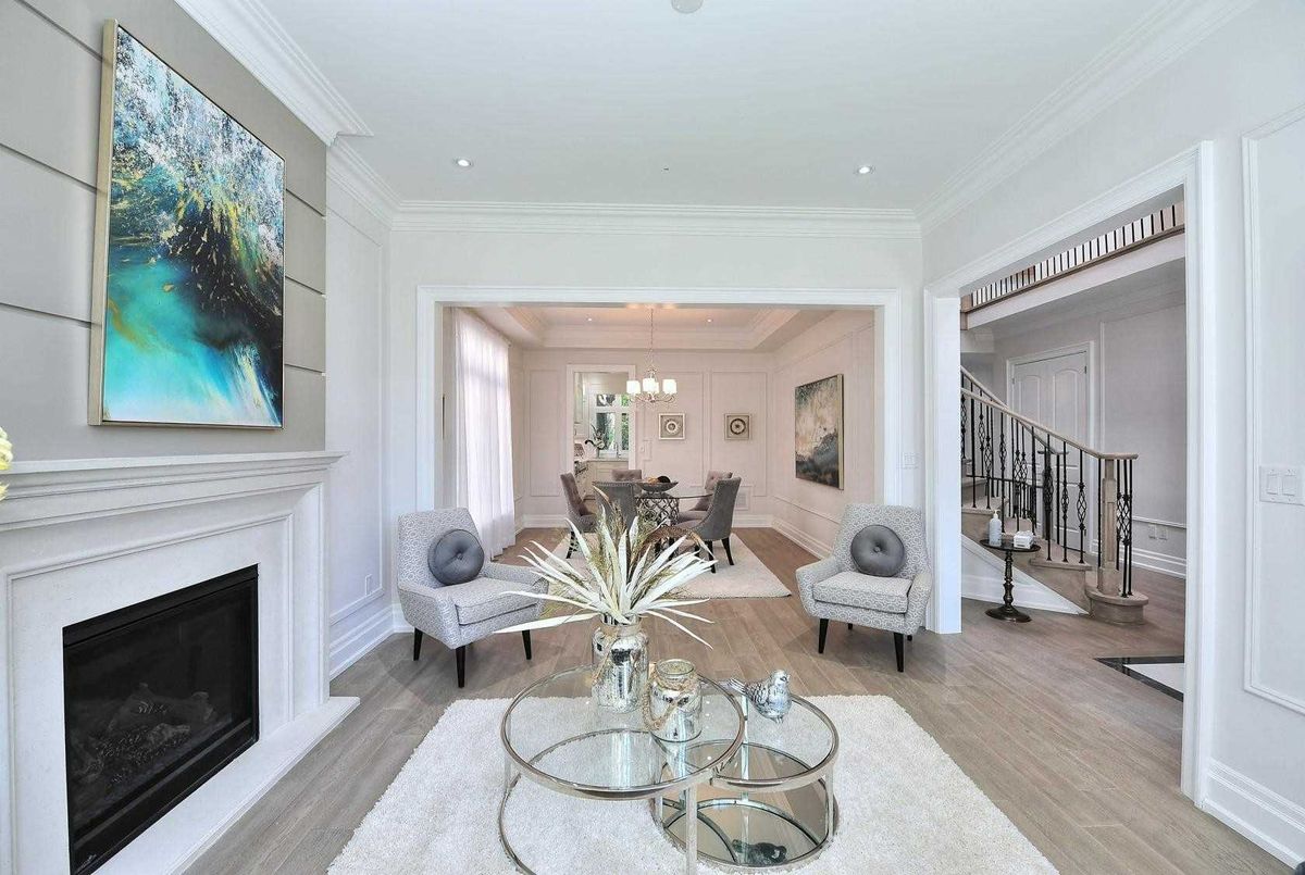 18 Norden Cres 18 Norden Cres Toronto