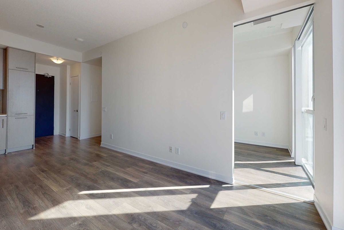 4216-87 Peter St 4216-87 Peter St Toronto