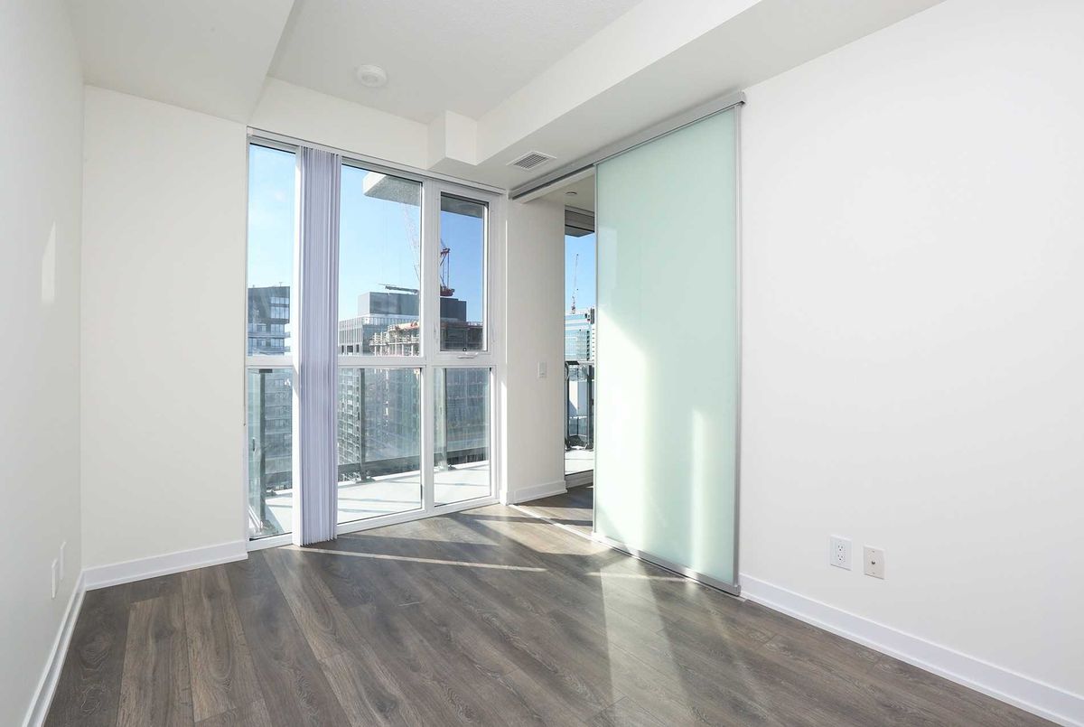 4216-87 Peter St 4216-87 Peter St Toronto