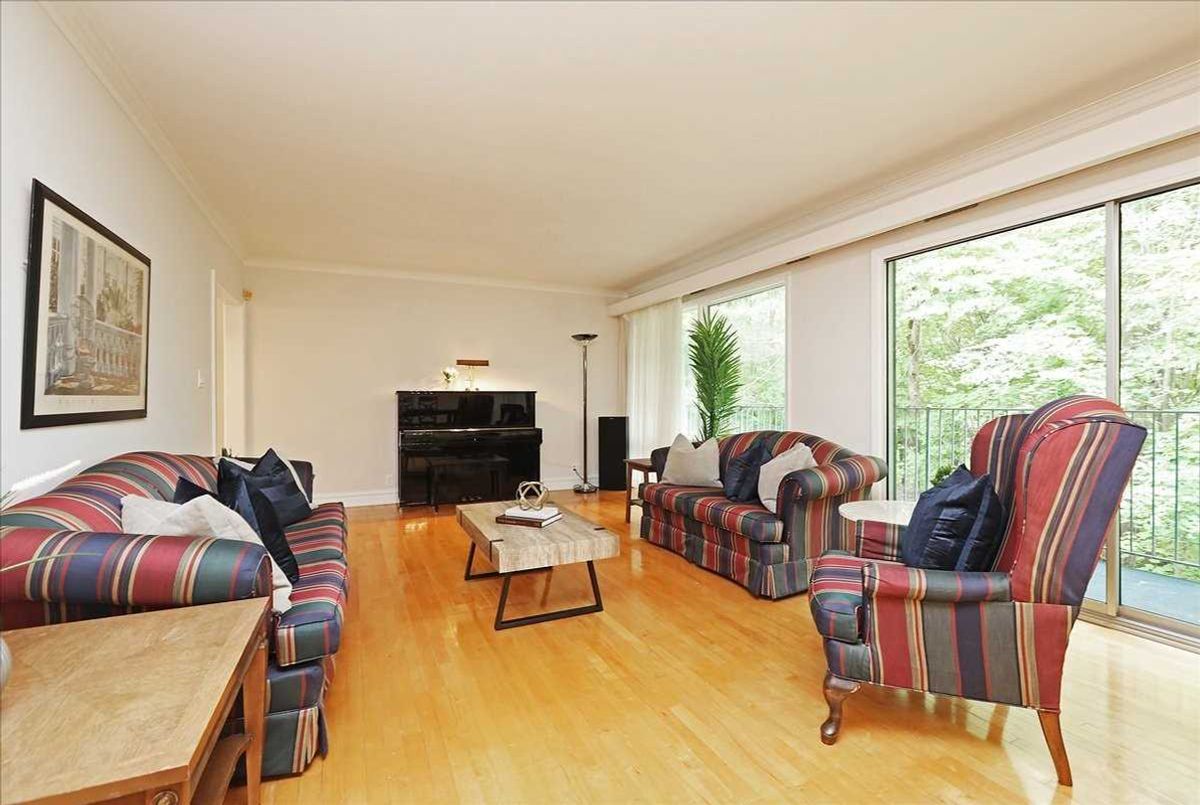 21 Wentworth Ave 21 Wentworth Ave Toronto