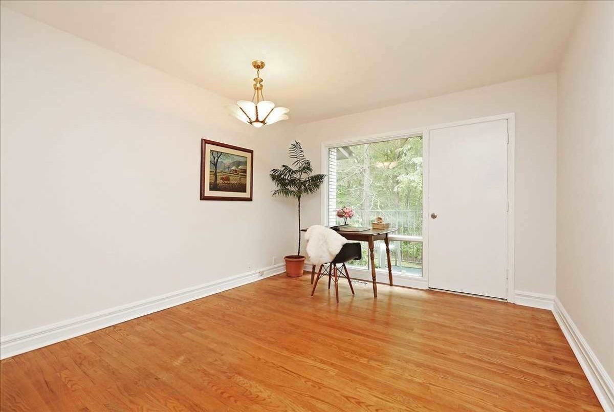 21 Wentworth Ave 21 Wentworth Ave Toronto