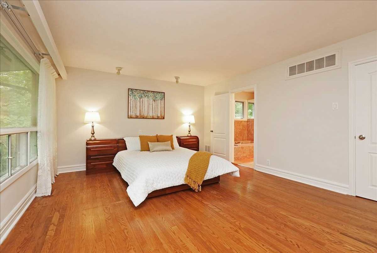 21 Wentworth Ave 21 Wentworth Ave Toronto