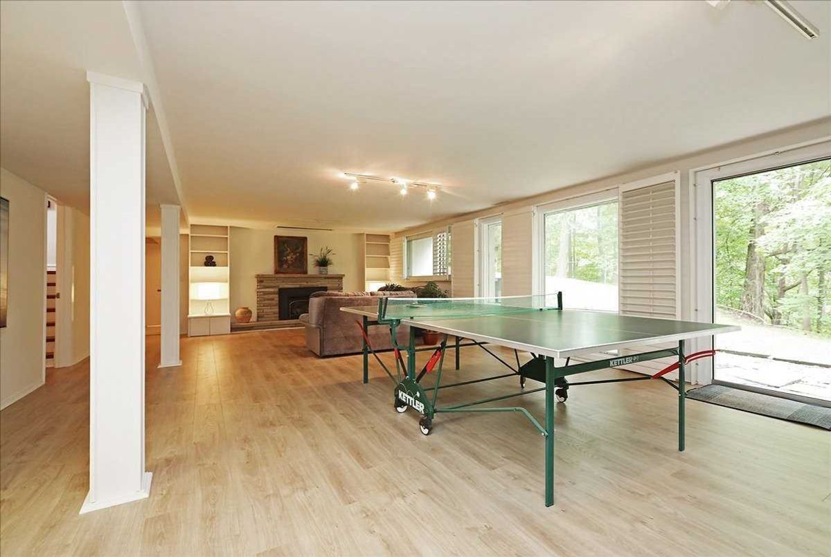 21 Wentworth Ave 21 Wentworth Ave Toronto