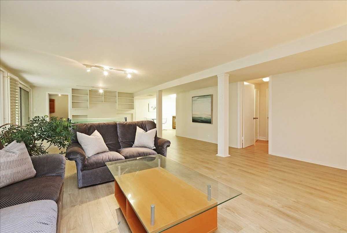 21 Wentworth Ave 21 Wentworth Ave Toronto