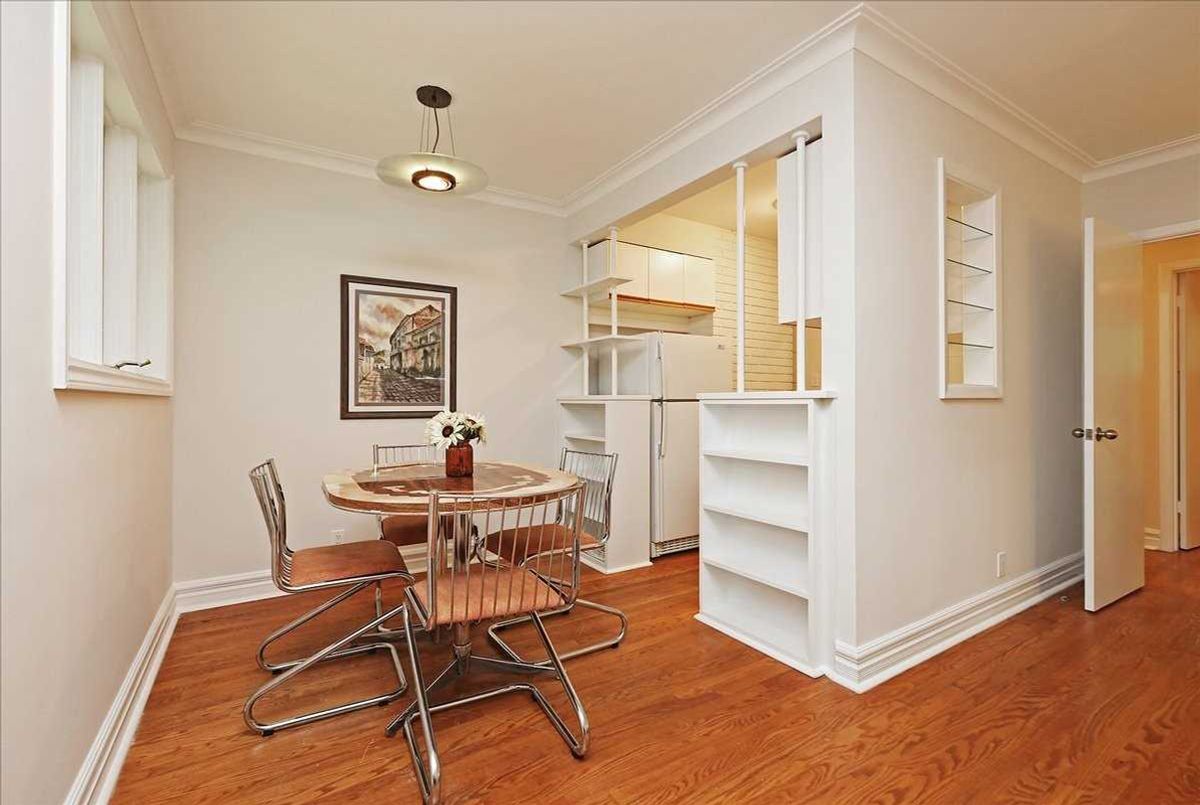 21 Wentworth Ave 21 Wentworth Ave Toronto