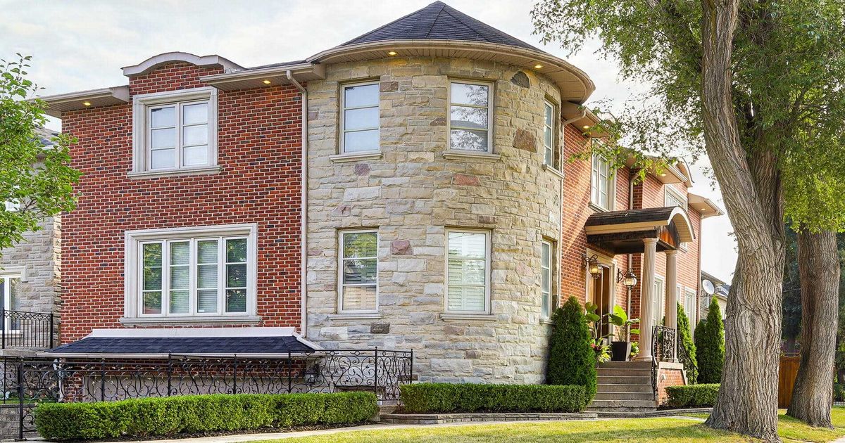 111 Estelle Ave Toronto