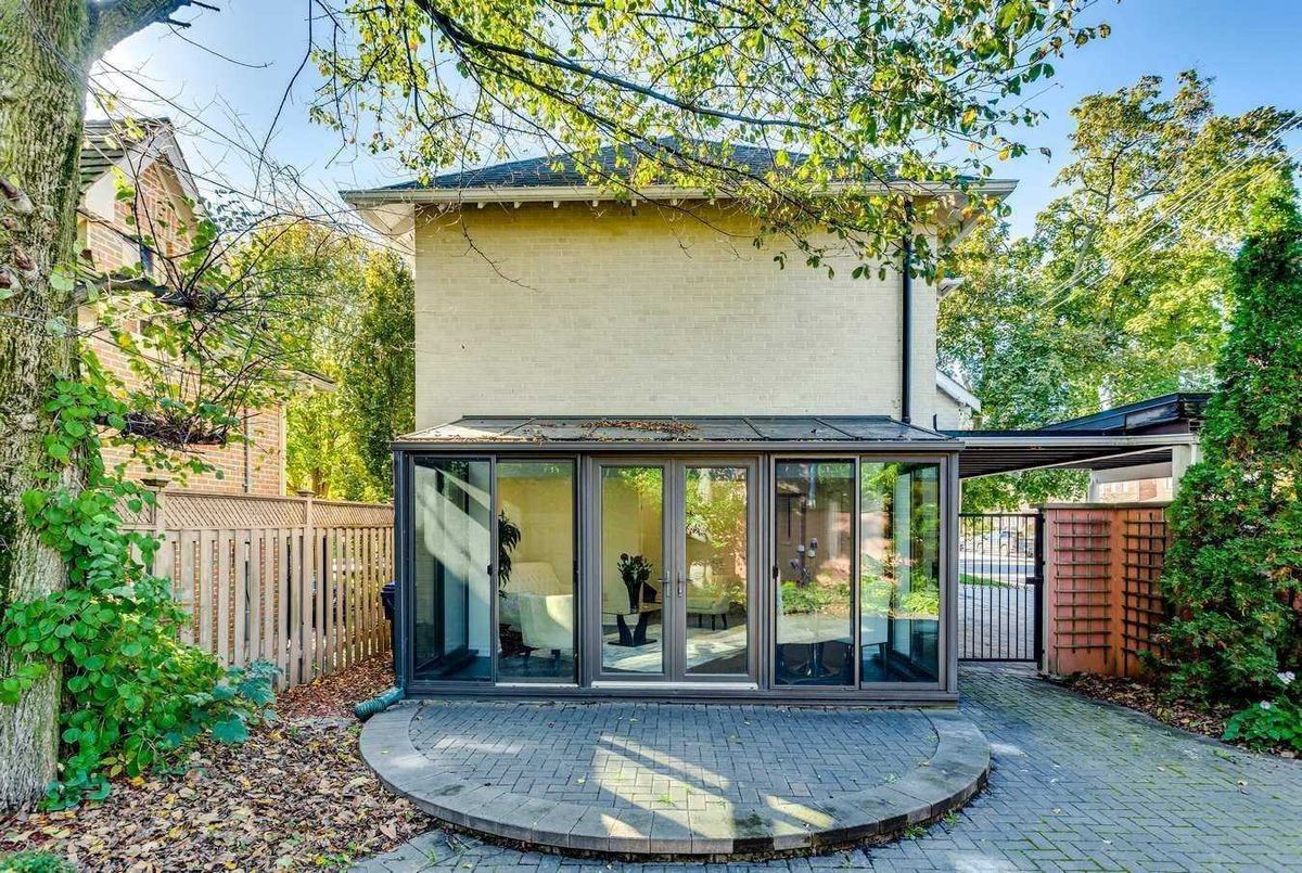 img-gallery
