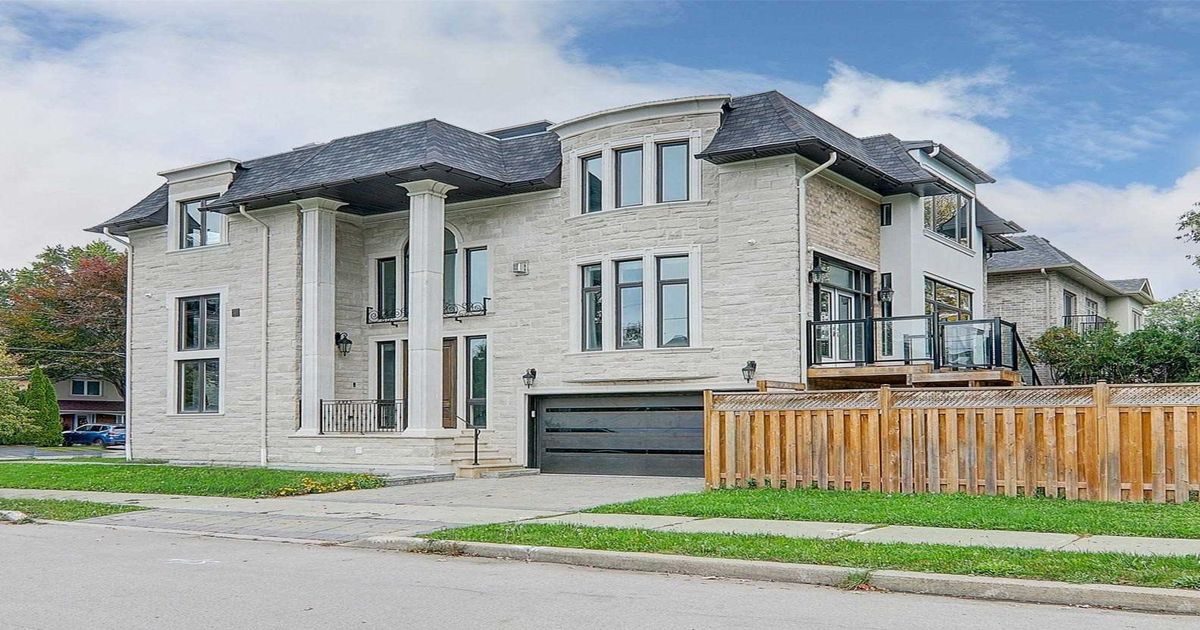 1 Waring Crt Toronto