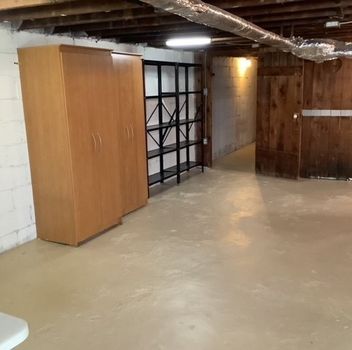 Residential 42 Cranbrooke Ave Toronto For {
  "AboveGradeFinishedArea": 0,
  "AboveGradeFinishedAreaSource": "",
  "AboveGradeFinishedAreaUnits": "",
  "Acreage": "",
  "Active": false,
  "Address": "42 Cranbrooke Ave",
  "AirConditioning": "Window Unit",
  "AirConditioningYN": true,
  "Amps": "",
  "Appliances": "",
  "ApproxAge": "",
  "ApproxSquareFootage": "",
  "Area": "Toronto",
  "AssessmentYear": "",
  "AssignmentYN": false,
  "AssociationAmenities": "",
  "AssociationFee": "",
  "AssociationFeeIncludes": "",
  "AssociationName": "",
  "AssociationYN": false,
  "Balcony": "",
  "Basement": "Partly Finished, Seperate Entrance",
  "BasementYN": false,
  "BathroomsFull": 0,
  "BathroomsHalf": 0,
  "Bedrooms": 2,
  "BedroomsDisplay": "2",
  "BedroomsPlus": 0,
  "BedroomsTotal": 0,
  "BelowGradeFinishedArea": 0,
  "BelowGradeFinishedAreaSource": "",
  "BelowGradeFinishedAreaUnits": "",
  "Board": "Toronto Regional real Estate Board",
  "BuilderName": "",
  "BuildingAreaTotal": "",
  "BuildingAreaUnits": "Sq Ft",
  "BuildingName": "",
  "BusinessName": "",
  "BusinessType": "",
  "BuyerAgencyCompensation": "1/2 Months Rent",
  "BuyerAgencyCompensationType": "",
  "BuyerAgentAOR": "",
  "BuyerAgentEmail": "",
  "BuyerAgentFullName": "",
  "BuyerAgentId": "",
  "BuyerAgentMlsId": "",
  "BuyerAgentPhone": "",
  "BuyerOfficeId": "",
  "BuyerOfficeMlsId": "",
  "BuyerOfficeName": "",
  "BuyerOfficePhone": "",
  "CarportSpaces": 0,
  "Category": "MLS",
  "ChattelsYN": false,
  "City": "Toronto",
  "ClassSearch": "Residential",
  "ClosedDate": "2022-01-27T00:00:00",
  "CoListAgentDesignation": "",
  "CoListAgentEmail": "",
  "CoListAgentID": "",
  "CoListAgentMLSID": "",
  "CoListAgentName": "",
  "CoListAgentPhone": "905-883-8300",
  "CoListOfficeID": "248505",
  "CoListOfficeMLSID": "248505",
  "CoListOfficeName": "CENTURY 21 HERITAGE GROUP LTD., BROKERAGE",
  "CommercialCondoFee": "",
  "CommercialCondoFeeFrequency": "",
  "CommercialCondoFees": "",
  "Commission": "1/2 Months Rent",
  "Community": "Lawrence Park North",
  "CommunityFeatures": "",
  "Condition": "",
  "ConditionalExpiryDate": "2022-02-01T00:00:00",
  "ConditionOfSale": "",
  "CondoCorpNumber": "",
  "ConsentToAdvertiseYN": false,
  "ConstructionMaterials": "",
  "ContactAfterExpiryYN": false,
  "ContractDate": "2022-01-11T00:00:00",
  "Cooling": "Window Unit",
  "CoolingYN": true,
  "Country": "",
  "CoverPhoto": "https://media.remarketer.ca/PROPTX/C5469864-1.jpg?tr=di-propertynoimage_pj5ksb5iM,f-jpg,q-90",
  "CrossStreet": "Yonge & Lawrence",
  "DaysOnMarket": 16,
  "DepositRequired": "",
  "Directions": "",
  "Disclosures": "",
  "DisplayAddress": "Main-42 Cranbrooke Ave",
  "DisplayAddressYN": true,
  "DistributeToInternetYN": true,
  "Drive": "",
  "Electric": "",
  "ElectricExpense": "",
  "ElectricOnPropertyYN": false,
  "ElectricYN": false,
  "ElementarySchool": "",
  "ElevatorYN": false,
  "Exclusions": "",
  "Expenses": "",
  "ExpiryDate": "2022-03-31T00:00:00",
  "Exposure": "",
  "Exterior": "",
  "ExteriorFeatures": "",
  "Extras": "Fridge, B/I Cooktop & B/I Ss Oven, B/I Ss Exhaust & Microwave, Washer & Dryer, Window A/C, All Electrical Light Fixtures.",
  "FamilyRoom": "",
  "FireplaceTotal": 0,
  "FireplaceYN": false,
  "Flooring": "",
  "FloorPlans": "",
  "FoundationDetails": "",
  "Franchise": "",
  "FranchiseYN": false,
  "FurnishedYN": false,
  "GarageSpaces": 0.0,
  "GarageType": "None",
  "GarageYN": false,
  "GasYN": false,
  "Geometry": {
    "lon": -79.4048,
    "lat": 43.7291
  },
  "GymYN": false,
  "HeatingYN": false,
  "HeatSource": "Gas",
  "HeatType": "Radiant",
  "HighSchool": "",
  "HoldoverDays": "",
  "id": "C5469864_PROPTX",
  "IDX": "N",
  "IDXYN": false,
  "Inclusions": "",
  "InteriorFeatures": "",
  "Kitchens": 1,
  "KitchensPlus": 0,
  "LandLeaseAmount": "",
  "LandLeaseYN": false,
  "LastStatus": "Lsd",
  "Latitude": 43.7291,
  "LaundryFeatures": "",
  "LaundryLevel": "",
  "Lease": "",
  "LeaseAgreement": "1 Year",
  "LeaseAgreementYN": false,
  "LeaseFrequency": "",
  "LeaseTerm": "1 Year",
  "LegalDescription": "",
  "Level": "",
  "ListAgentDesignation": "",
  "ListAgentEmail": "",
  "ListAgentID": "9529138",
  "ListAgentMLSID": "9529138",
  "ListAgentName": "LIDIA RISTIC, Salesperson",
  "ListAgentPhone": "905-883-8300",
  "ListAOR": "",
  "ListBrokerage": "CENTURY 21 HERITAGE GROUP LTD., BROKERAGE",
  "ListingEntryDate": "2022-01-11T00:00:00",
  "ListingId": "C5469864",
  "ListingKey": "C5469864",
  "ListOfficeID": "248505",
  "ListOfficeMLSID": "248505",
  "ListOfficePhone": "905-883-8300",
  "ListPrice": 2300,
  "ListPricePerUnit": 0,
  "ListPriceUnit": "",
  "LivingArea": "",
  "LivingAreaSource": "",
  "LivingAreaUnits": "",
  "Locker": "",
  "Longitude": -79.4048,
  "LotDepth": 0,
  "LotFeatures": "",
  "LotFront": 0,
  "LotIrregularities": "",
  "LotShape": "",
  "LotSizeArea": "",
  "LotSizeAreaUnits": "",
  "LotSizeCode": "",
  "LotSizeDimensions": "",
  "Maintenance": "",
  "Media": [],
  "MediaChangeTimestamp": "2022-02-01T13:21:59",
  "MLS": "C5469864",
  "MLSLastStatus": "Leased",
  "MLSNumber": "C5469864",
  "MLSStatus": "Leased",
  "Municipality": "Toronto",
  "MunicipalityDistrict": "Toronto C04",
  "NewConstructionYN": false,
  "NumberOfBuildings": 0,
  "NumberOfUnitsTotal": 0,
  "OccupantType": "",
  "OpenHouses": [],
  "OpenHouseYN": false,
  "OriginalPrice": 2300,
  "OwnershipType": "",
  "ParcelNumber": "",
  "ParkingIncludedYN": false,
  "ParkingSpaces": 1,
  "PaymentFrequency": "",
  "PaymentMethod": "",
  "PetsPermitted": "",
  "PetsPermittedYN": false,
  "PhotoCount": 10,
  "PictureYN": false,
  "PoolFeatures": "None",
  "PoolYN": true,
  "PossessionDate": "2022-01-15 00:00:00.0",
  "PostalCode": "M5M 1M4",
  "PreviousListPrice": 2300,
  "PriceChange": false,
  "PriceChangeTimestamp": "0001-01-01T00:00:00",
  "PriorMlsStatus": "Lsd",
  "PrivateEntrance": "",
  "PrivateEntranceYN": false,
  "PrivateRemarks": "",
  "PropertyAttachedYN": false,
  "PropertyCondition": "",
  "PropertyFeatures": "",
  "PropertyManagementCompany": "",
  "PropertyStyleSearch": "Apartment",
  "PropertySubType": "Duplex",
  "PropertySubTypeSearch": "Multiplex",
  "PropertyType": "Residential",
  "PropertyTypeSearch": "Residential",
  "Province": "Ontario",
  "PublicRemarks": "Cozy Lawrence Park 2 Bedroom Apartment, Approx 1000 Sqft Of Living Space, Separate Dining Rm, Living Rm With Wood Burning Fireplace, Hardwood Flooring Thru-Out, Modern Kitchen, Private, Secured Spacious Laundry Facility Combined Storage And Shelving. Steps To Subway, Shopping, Restaurants. Lease Includes Water & 1 Parking.",
  "PurchaseContractDate": "2022-01-27T00:00:00",
  "RemarksForClients": "Cozy Lawrence Park 2 Bedroom Apartment, Approx 1000 Sqft Of Living Space, Separate Dining Rm, Living Rm With Wood Burning Fireplace, Hardwood Flooring Thru-Out, Modern Kitchen, Private, Secured Spacious Laundry Facility Combined Storage And Shelving. Steps To Subway, Shopping, Restaurants. Lease Includes Water & 1 Parking.",
  "Restricted": true,
  "RetirementYN": false,
  "RoadFrontageType": "",
  "RoadSurfaceType": "",
  "RollNumber": "",
  "Roof": "",
  "Rooms": [],
  "RoomsAboveGrade": 0,
  "RoomsBelowGrade": 0,
  "RoomsTotal": 0,
  "RoomsYN": false,
  "RTimestampSql": "2022-10-05T05:01:59.047",
  "SaleLease": "Lease",
  "SalesBrochure": "",
  "Sauna": "",
  "SaunaYN": false,
  "Sewers": "Sewers",
  "ShowingInstruction": "",
  "SignOnPropertyYN": false,
  "Sold": true,
  "SoldDate": "2022-01-27T00:00:00",
  "SoldPrice": 2250,
  "Source": "PROPTX",
  "SourceSystemID": "",
  "SpaFeatures": "",
  "SpaYN": false,
  "SPLP": 98,
  "SqFtRangeMax": 0,
  "SqFtRangeMin": 0,
  "SqFtTotal": 0,
  "StandardStatus": "",
  "Status": "U",
  "Stories": "",
  "StoriesTotal": "",
  "StreetAbbreviation": "",
  "StreetDirection": "",
  "StreetName": "Cranbrooke",
  "StreetNumber": "42",
  "StreetSuffix": "Ave",
  "StreetSuffixCode": "",
  "StructureType": "",
  "Style": "Apartment",
  "SubLeaseYN": false,
  "Summary": "listingkey:C5469864 | mls_number:C5469864 | community:Lawrence Park North | property_type:Residential | property_subtype:Duplex | building_type:Duplex | building_style:Apartment | list_price:2300 | list_date:1/11/2022 12:00:00 AM | sold_price:2250 | sold_date:1/27/2022 12:00:00 AM | bed:2 | bath:1 | active:False | sold:True | source:PROPTX | transaction:Lease | listing_office:CENTURY 21 HERITAGE GROUP LTD., BROKERAGE | thumbnail:https://media.remarketer.ca/PROPTX/C5469864-1.jpg?tr=di-propertynoimage_pj5ksb5iM,f-jpg,w-600,h-600,q-90,c-maintain_ratio,fo-center",
  "SurveyType": "",
  "SurveyYear": "",
  "SurveyYN": false,
  "SuspendedDate": "0001-01-01T00:00:00",
  "TaxAssessedValue": "",
  "Taxes": 0,
  "TaxLegalDescription": "",
  "TaxYear": "",
  "TenantPays": "",
  "TerminatedDate": "0001-01-01T00:00:00",
  "Thumbnail": "https://media.remarketer.ca/PROPTX/C5469864-1.jpg?tr=di-propertynoimage_pj5ksb5iM,f-jpg,w-600,h-600,q-90,c-maintain_ratio,fo-center",
  "TimeShareYN": false,
  "TimestampSql": "2022-02-01T13:21:59",
  "TMI": "",
  "TotalArea": "",
  "TotalAreaUnit": "",
  "TotalParkingSpaces": 0,
  "Type": "Duplex",
  "TypeSearch": "Duplex",
  "UFFI": "",
  "UnitNumber": "Main",
  "Units": "",
  "UnparsedAddress": "",
  "Use": "",
  "Utilities": "",
  "UtilityExpenses": "",
  "View": "",
  "VirtualTour3DURL": "",
  "VirtualTourURL": "",
  "VirtualTourURLUnbranded": "",
  "Volts": "",
  "Warranty": "",
  "WarrantyYN": false,
  "Washrooms": 1,
  "Water": "",
  "WaterBodyName": "",
  "WaterBodyType": "",
  "WaterExpense": "",
  "Waterfront": "",
  "WaterFrontage": "",
  "WaterFrontageFt": "",
  "WaterfrontYN": false,
  "WaterIncluded": "",
  "WaterSupplyTypes": "",
  "WaterView": "",
  "WaterYN": false,
  "WellCapacity": "",
  "WellCapacityUnits": "",
  "WellDepth": "",
  "WellDepthUnits": "",
  "Winterized": "",
  "YearBuilt": "",
  "Zoning": ""
}.(string)property[