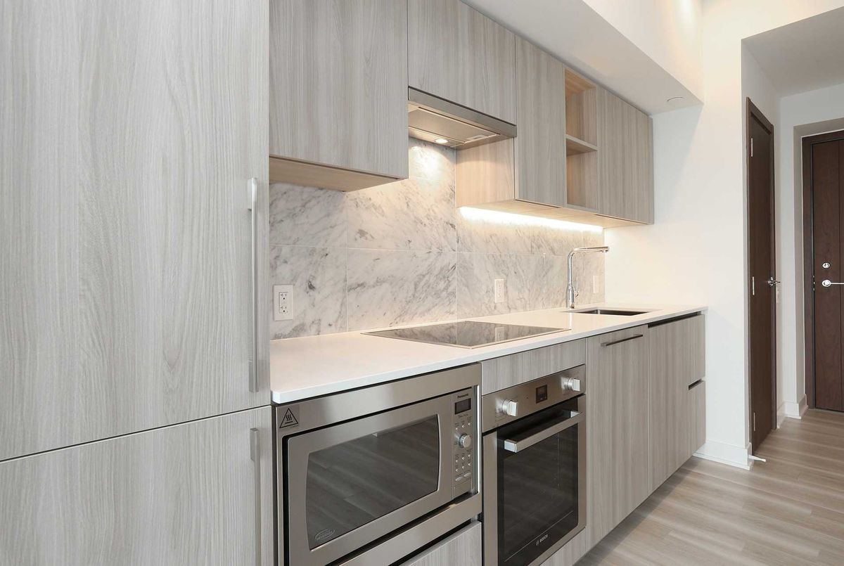 4007-17 Bathurst St 4007-17 Bathurst St Toronto