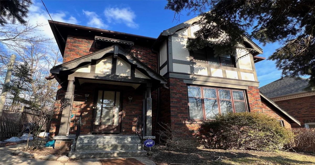 37 Duncannon Dr Toronto