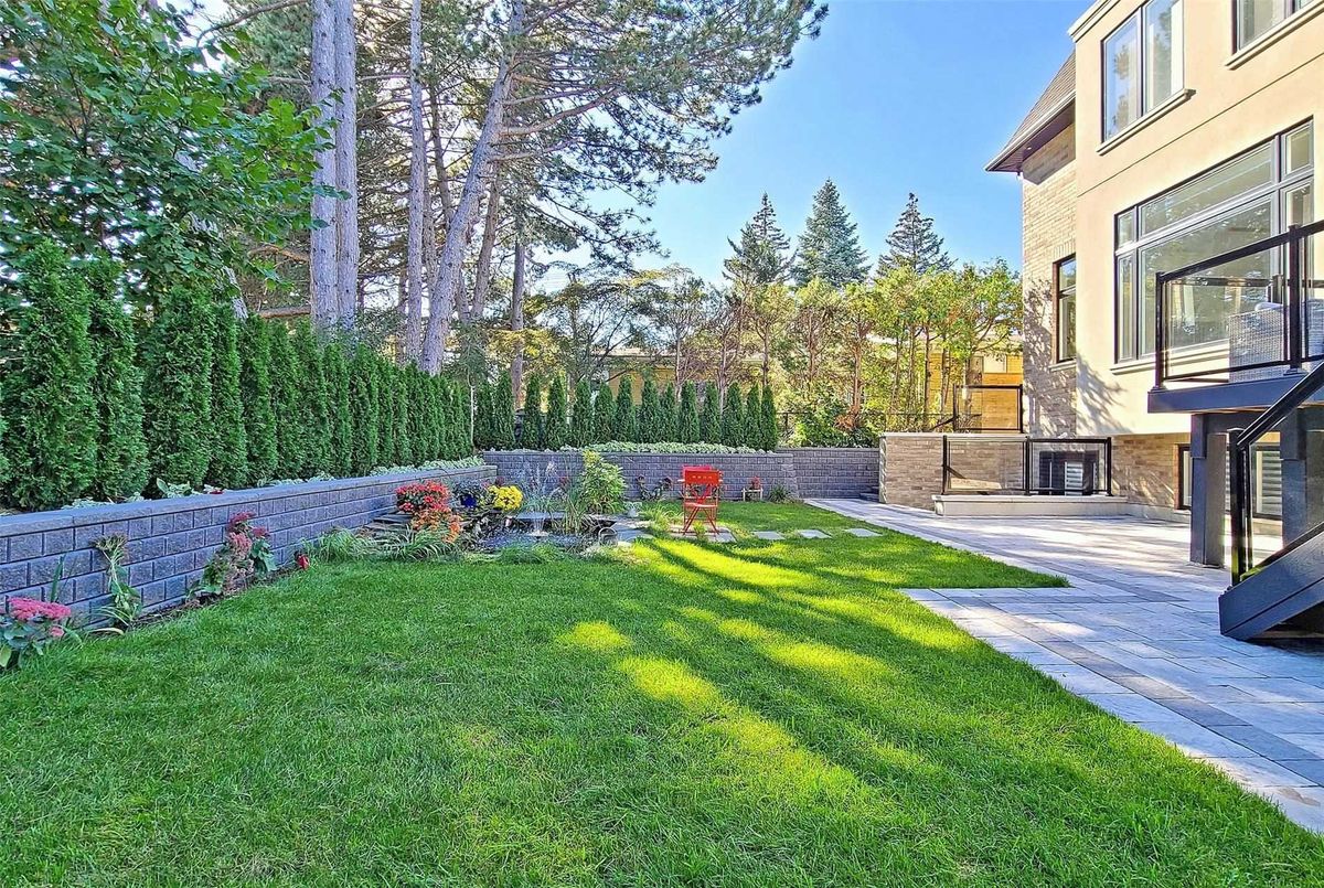 54 Sumner Heights Dr 54 Sumner Heights Dr Toronto