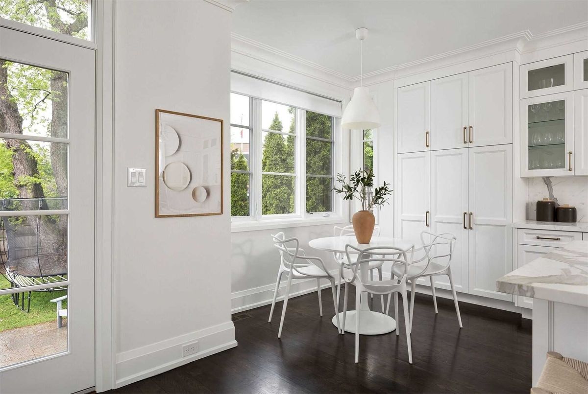 img-gallery