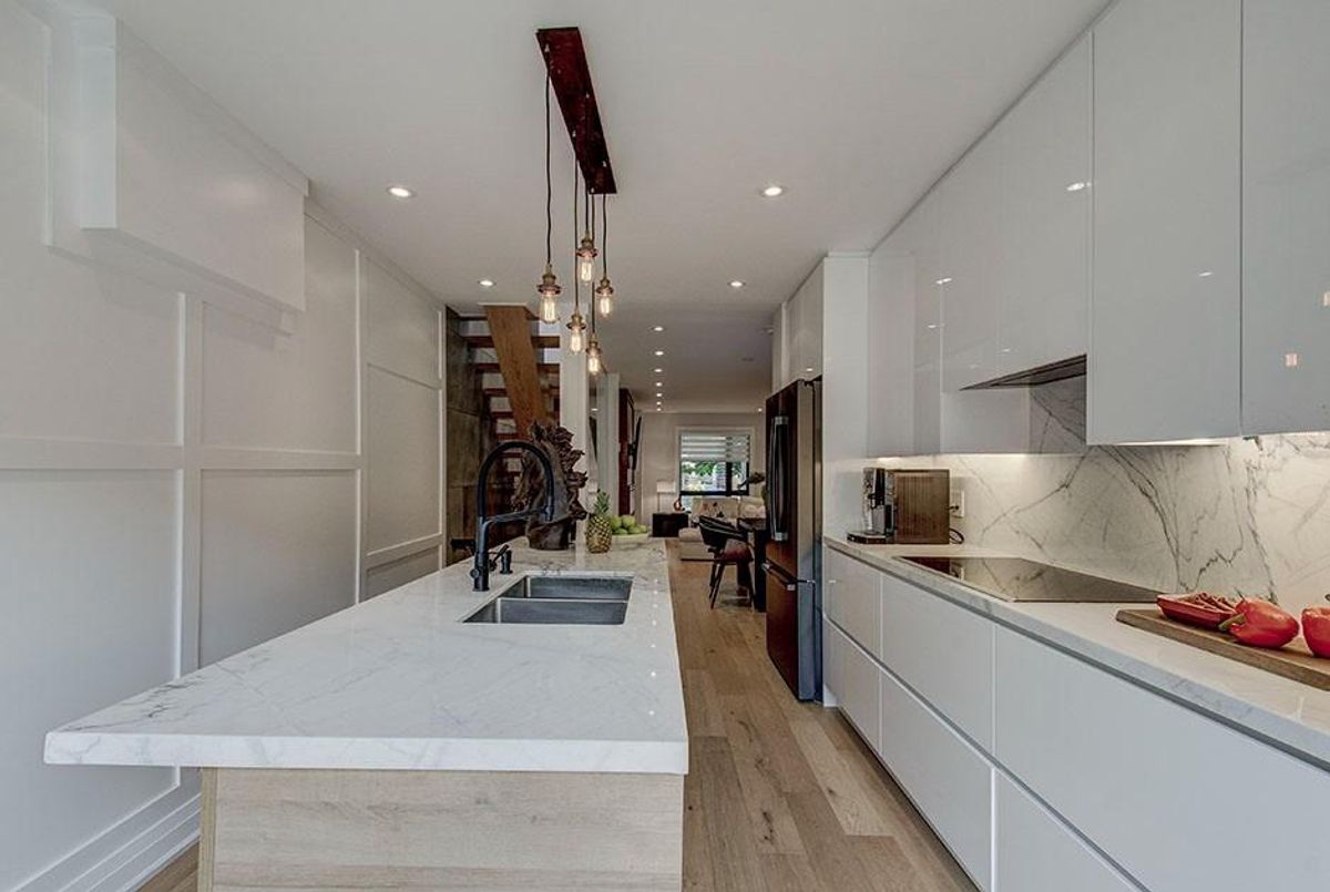 img-gallery