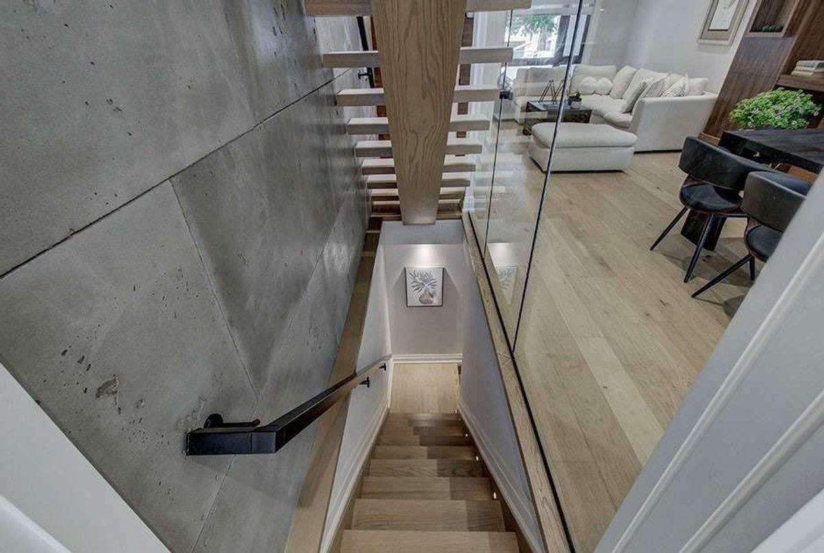 img-gallery