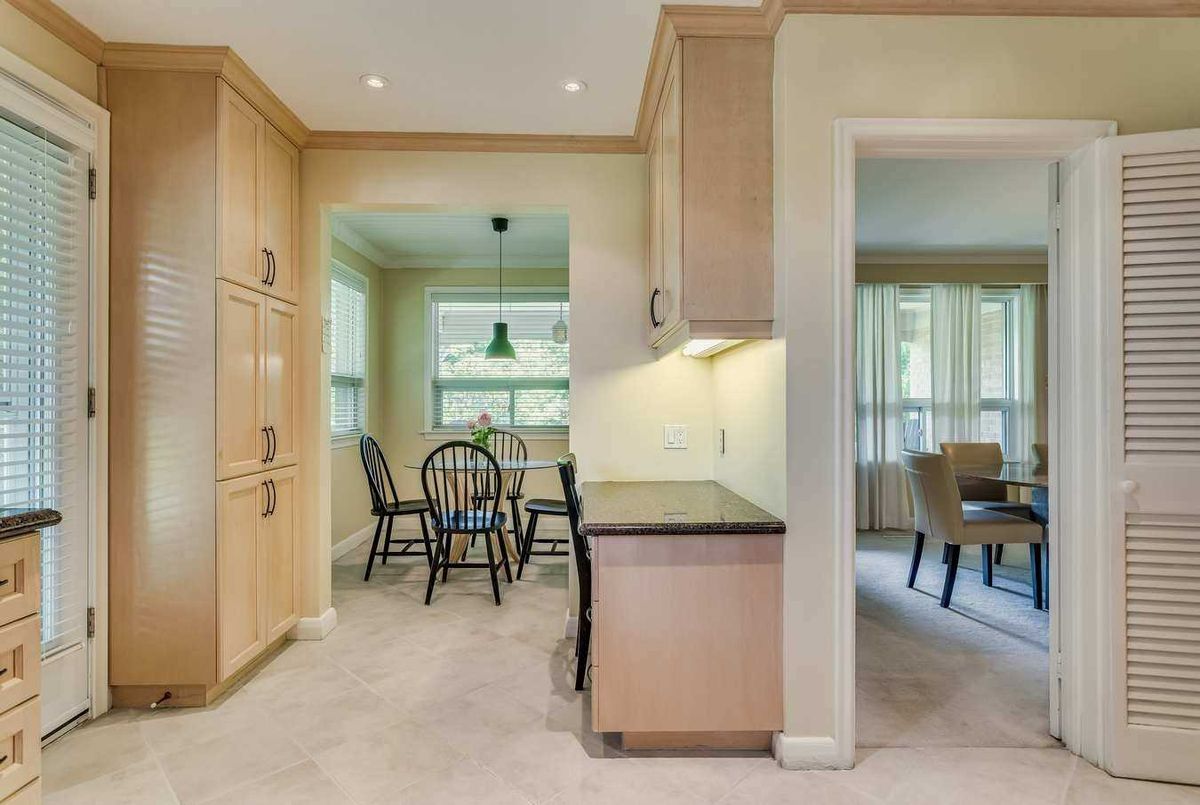 16 Heathview Ave 16 Heathview Ave Toronto