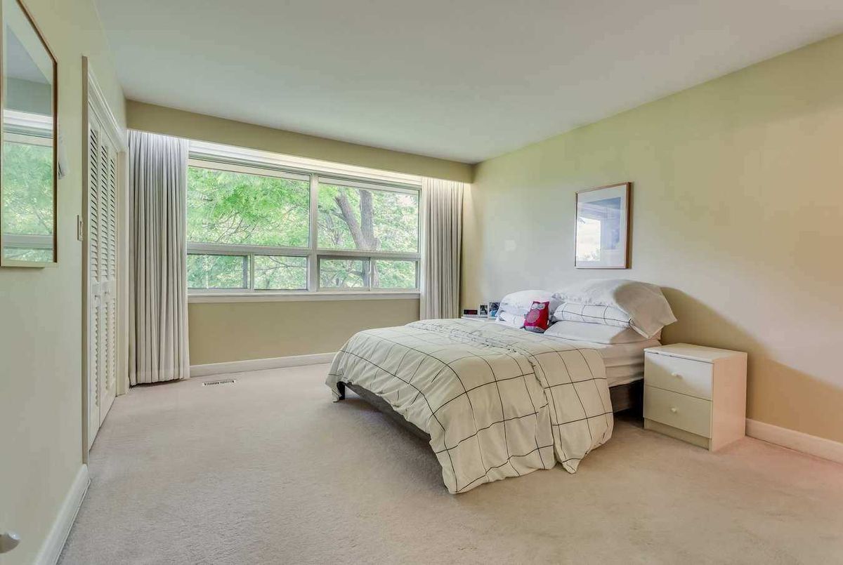 16 Heathview Ave 16 Heathview Ave Toronto