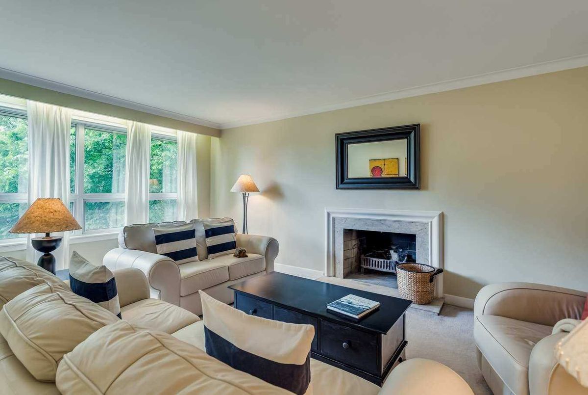 16 Heathview Ave 16 Heathview Ave Toronto
