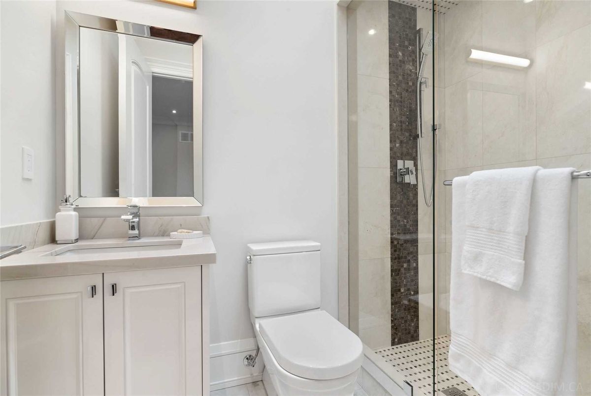 6 Harnish Cres 6 Harnish Cres Toronto