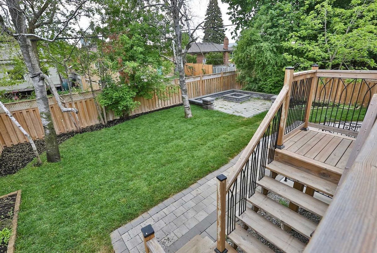 6 Harnish Cres 6 Harnish Cres Toronto