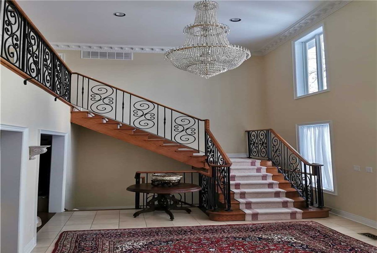 2426 Bayview Ave 2426 Bayview Ave Toronto
