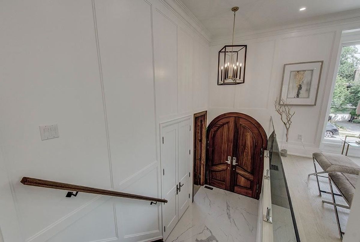 img-gallery