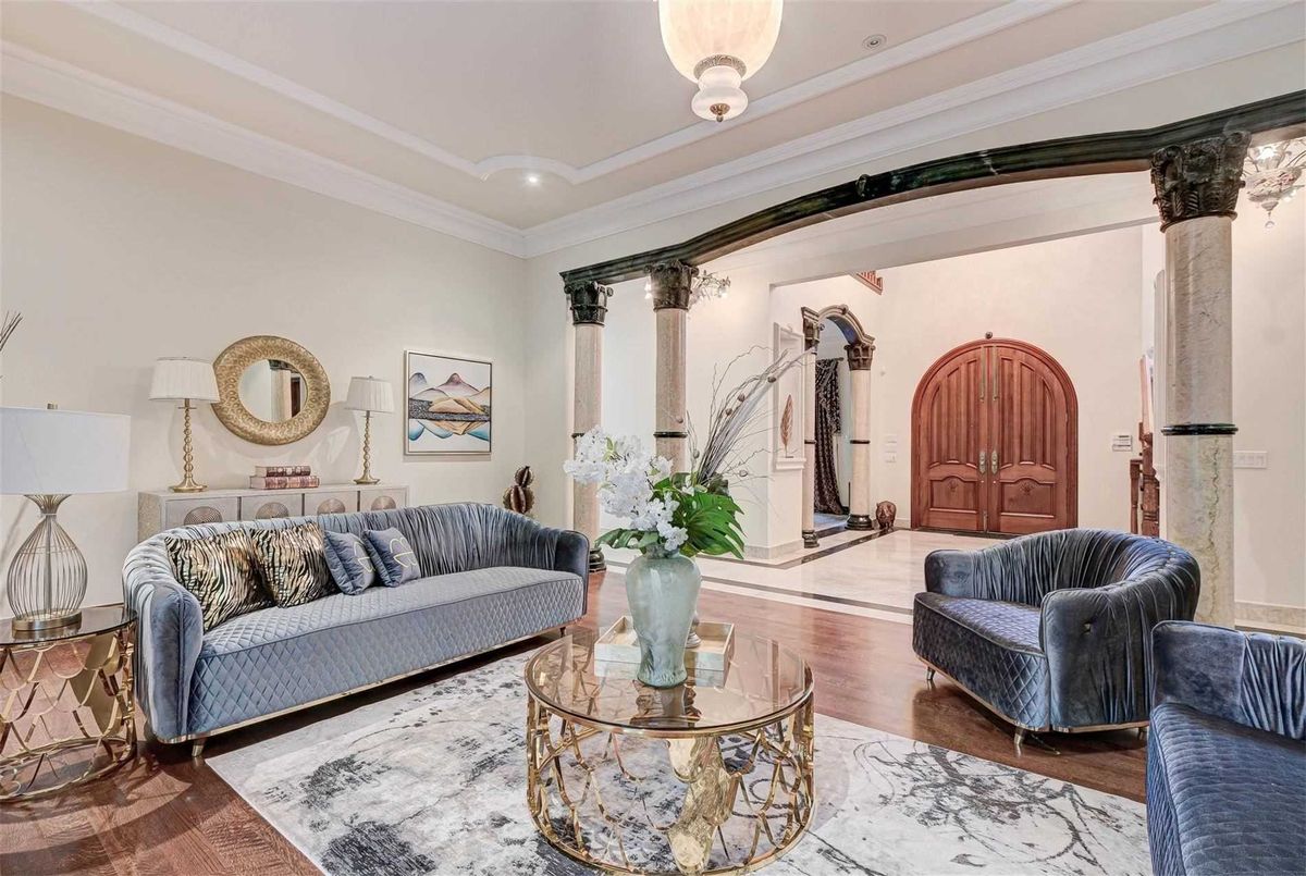 9 Post Road 9 Post Road Toronto C12