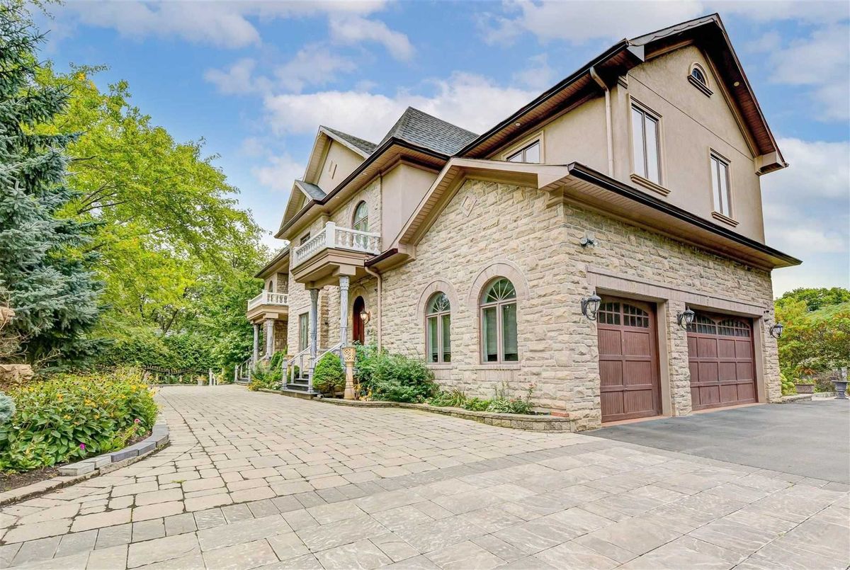 9 Post Road 9 Post Road Toronto C12