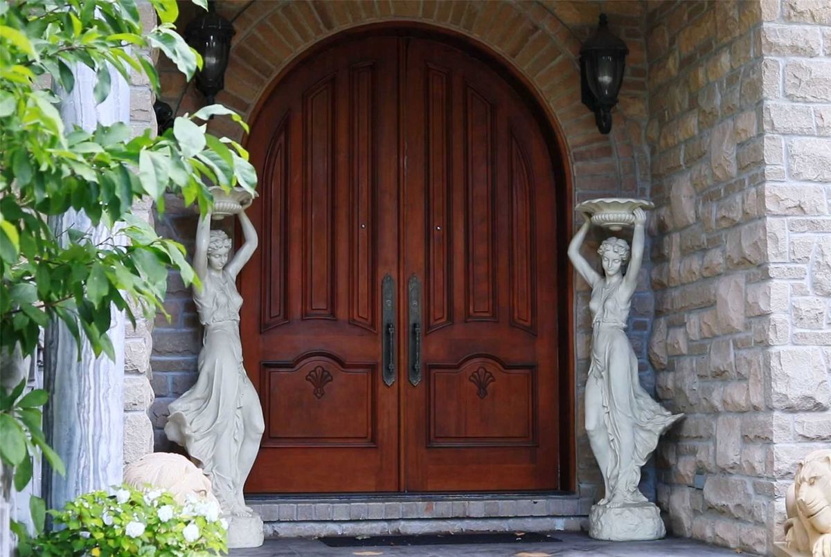 9 Post Road 9 Post Road Toronto C12