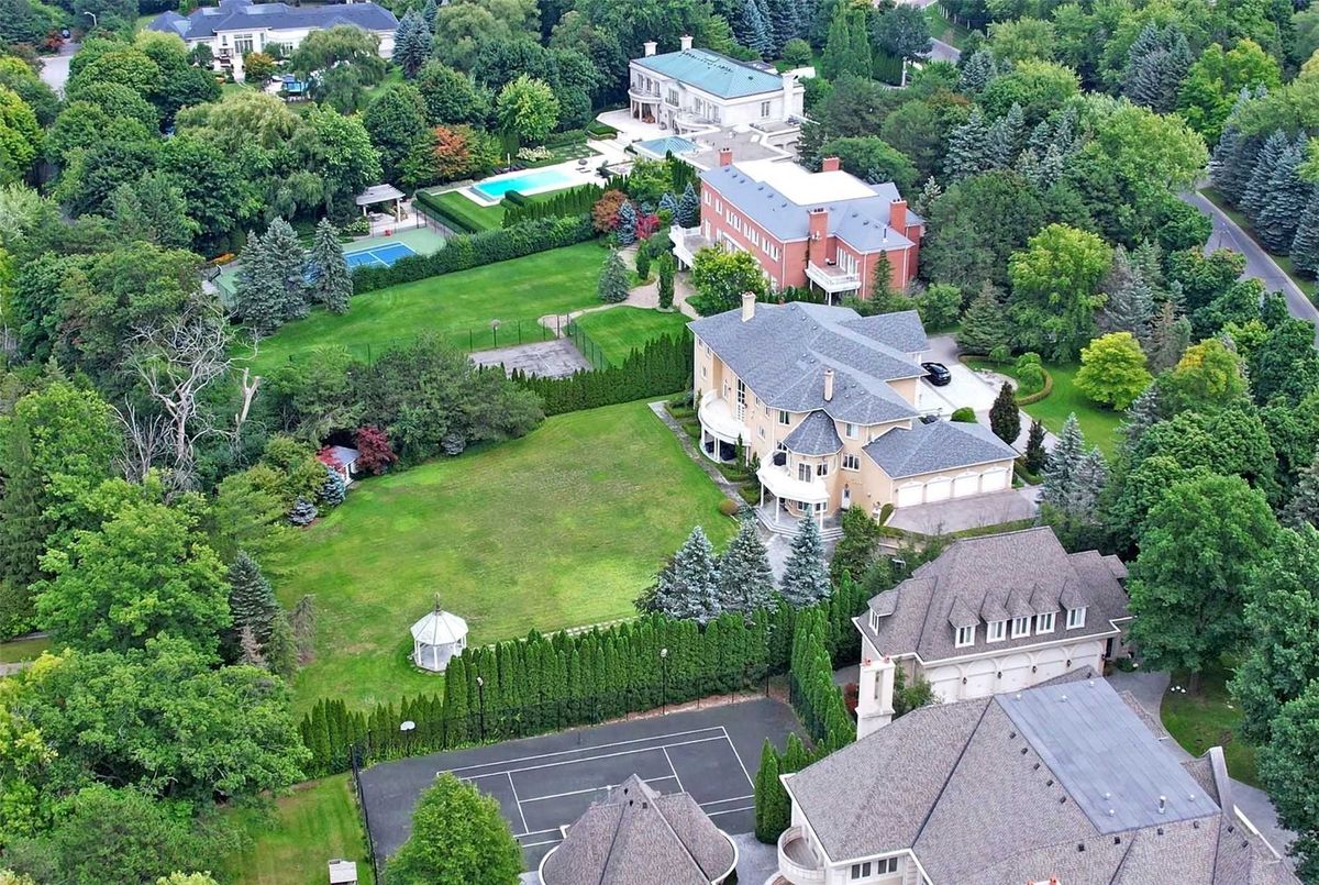 9 Post Road 9 Post Road Toronto C12