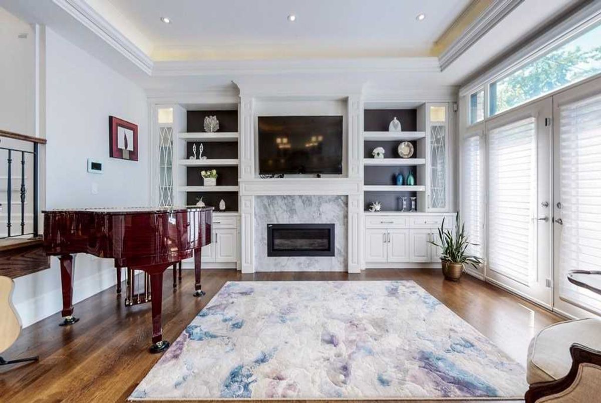 321 Maplehurst Ave 321 Maplehurst Ave Toronto