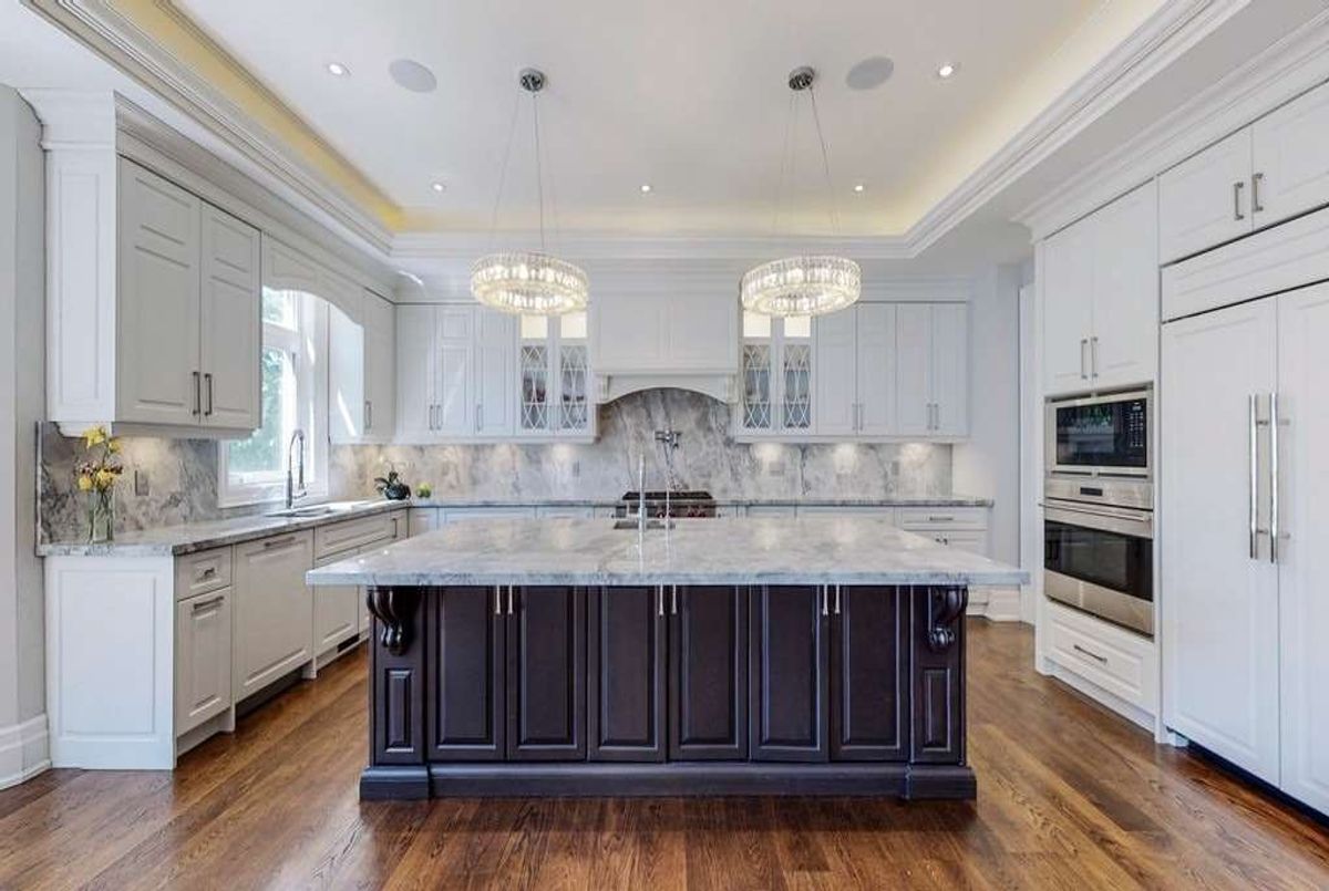 321 Maplehurst Ave 321 Maplehurst Ave Toronto