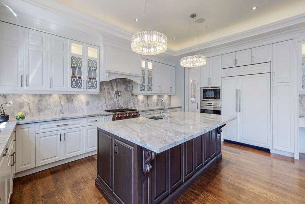 321 Maplehurst Ave 321 Maplehurst Ave Toronto