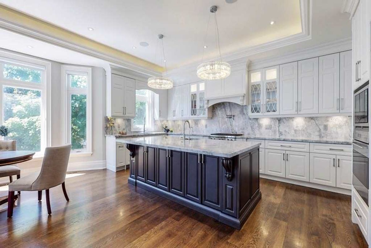 321 Maplehurst Ave 321 Maplehurst Ave Toronto