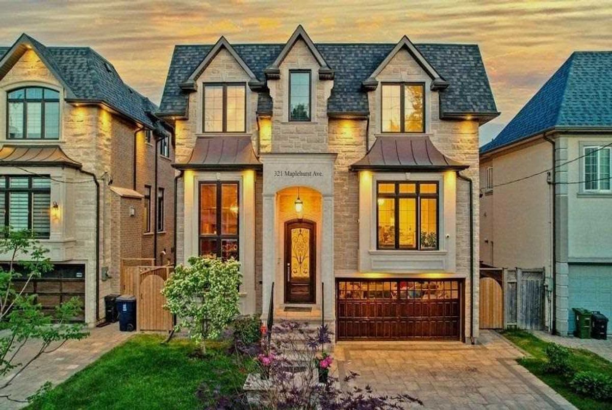 321 Maplehurst Ave 321 Maplehurst Ave Toronto
