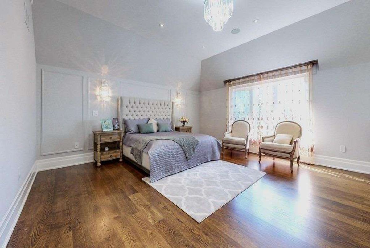 321 Maplehurst Ave 321 Maplehurst Ave Toronto