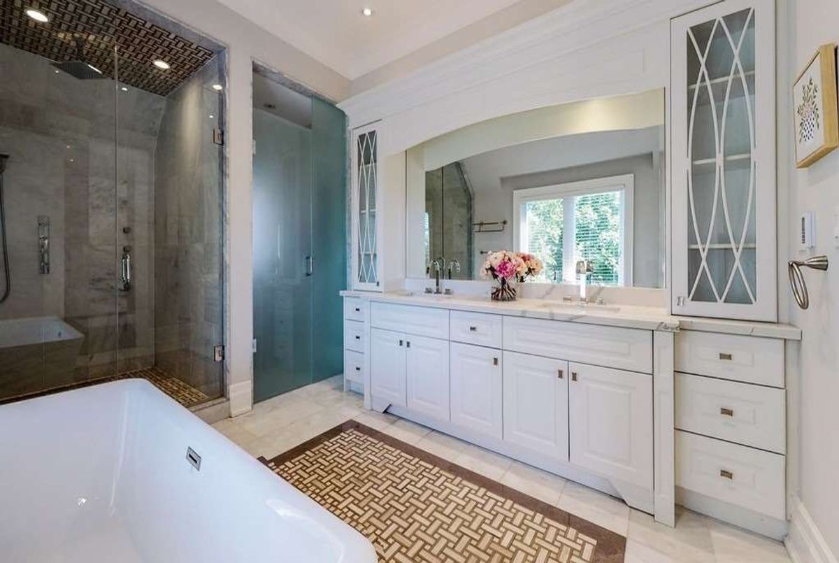 321 Maplehurst Ave 321 Maplehurst Ave Toronto