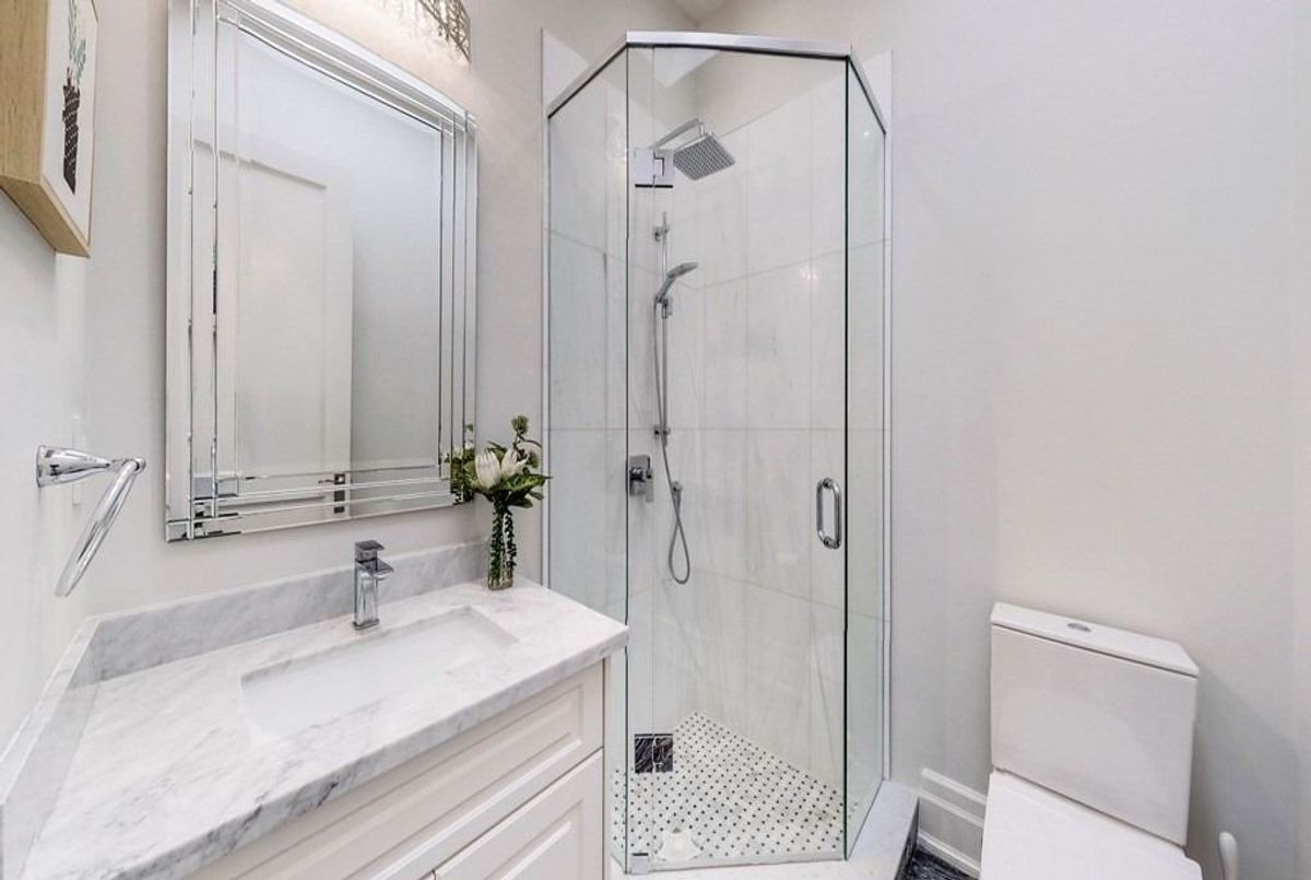321 Maplehurst Ave 321 Maplehurst Ave Toronto