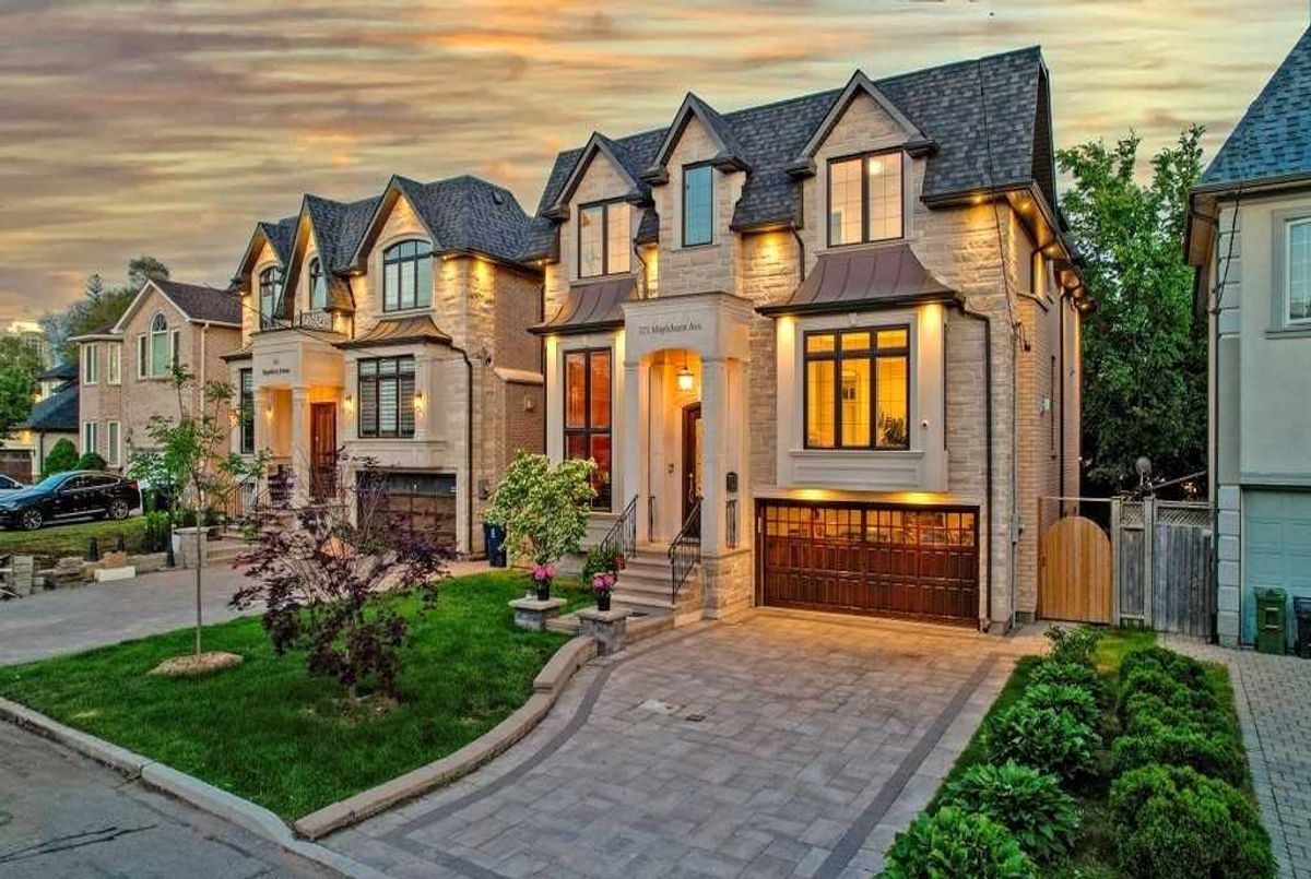 321 Maplehurst Ave 321 Maplehurst Ave Toronto