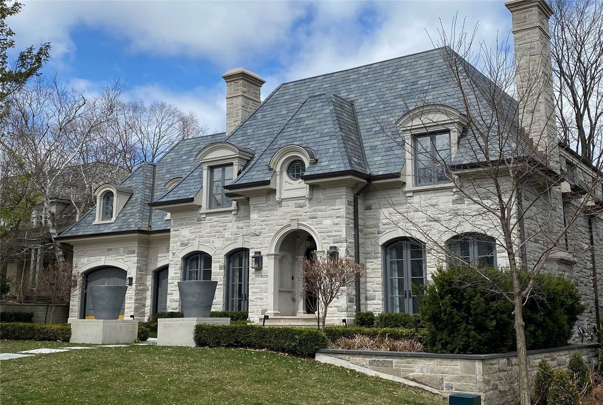 34 Stratheden Road 34 Stratheden Road Toronto C12