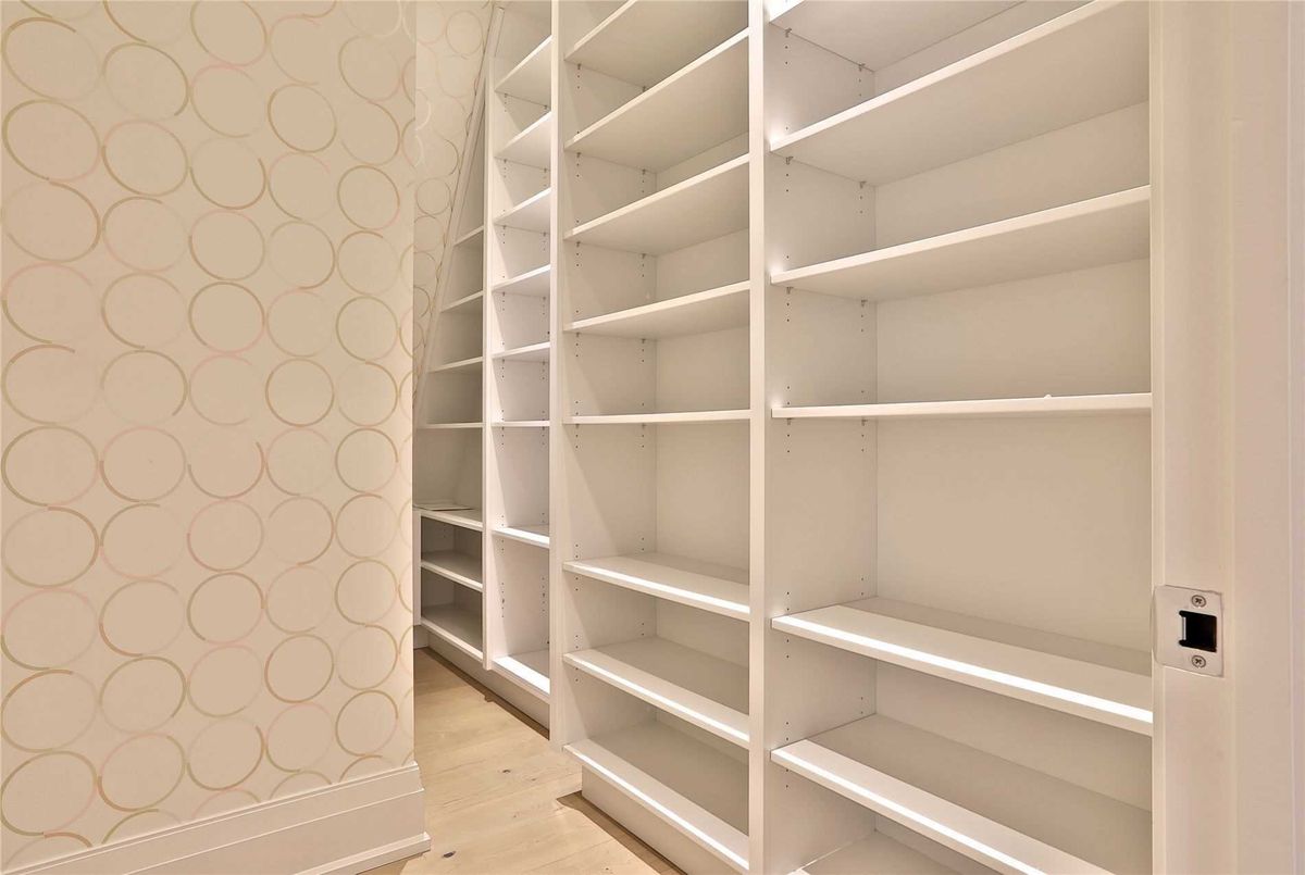 34 Stratheden Road 34 Stratheden Road Toronto C12